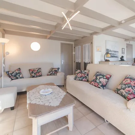 Noordzeepark Zeewind 2-1 By Interhome *